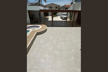 Casa para alugar com 525m², 3 quartos e 8 vagas