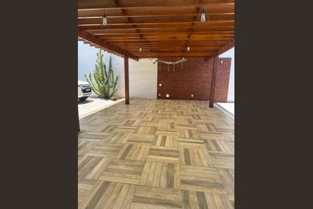 Casa para alugar com 525m², 3 quartos e 8 vagas