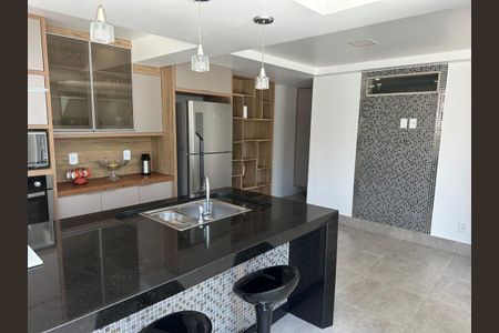 Casa para alugar com 525m², 3 quartos e 8 vagas