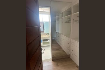 Casa para alugar com 525m², 3 quartos e 8 vagas