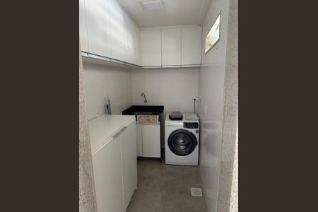 Casa para alugar com 525m², 3 quartos e 8 vagas