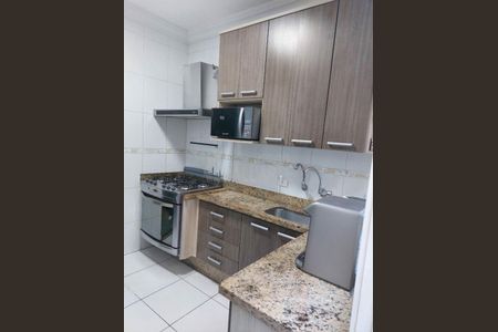 Casa à venda com 70m², 2 quartos e 2 vagas