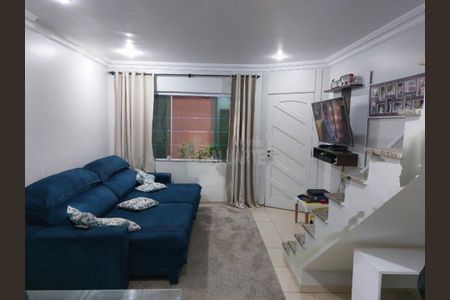 Casa à venda com 70m², 2 quartos e 2 vagas