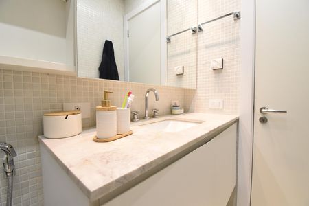 Apartamento à venda com 120m², 2 quartos e 2 vagasBanheiro da Suíte