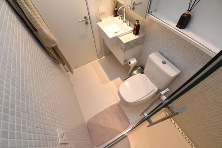 Apartamento à venda com 120m², 2 quartos e 2 vagasBanheiro 2