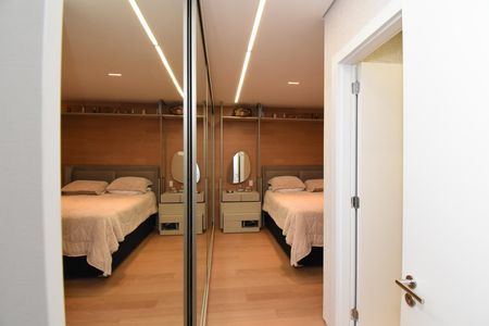 Apartamento à venda com 120m², 2 quartos e 2 vagasSuíte