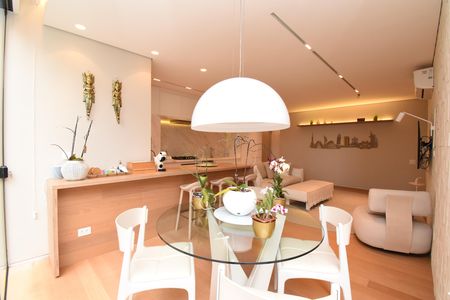 Apartamento à venda com 120m², 2 quartos e 2 vagasSala