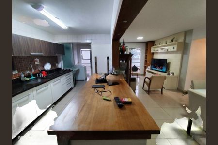 Apartamento à venda com 83m², 2 quartos e 1 vaga
