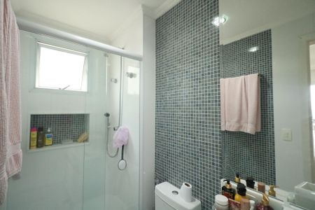 Apartamento à venda com 92m², 3 quartos e 2 vagas Apartamento à venda com 92m², 3 quartos e 2 vagasBanheiro da Suíte