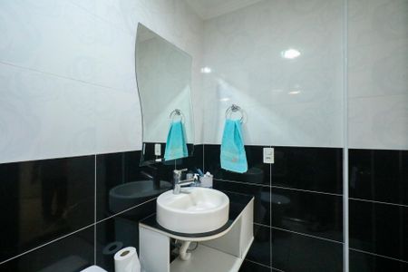 Apartamento à venda com 92m², 3 quartos e 2 vagas Apartamento à venda com 92m², 3 quartos e 2 vagasBanheiro Social