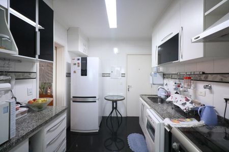 Apartamento à venda com 92m², 3 quartos e 2 vagas Apartamento à venda com 92m², 3 quartos e 2 vagasCozinha