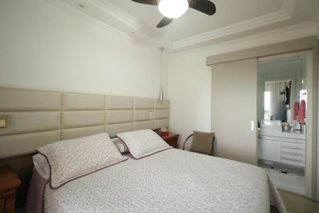 Apartamento à venda com 92m², 3 quartos e 2 vagas Apartamento à venda com 92m², 3 quartos e 2 vagasSuíte
