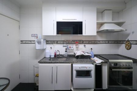 Apartamento à venda com 92m², 3 quartos e 2 vagas Apartamento à venda com 92m², 3 quartos e 2 vagasCozinha