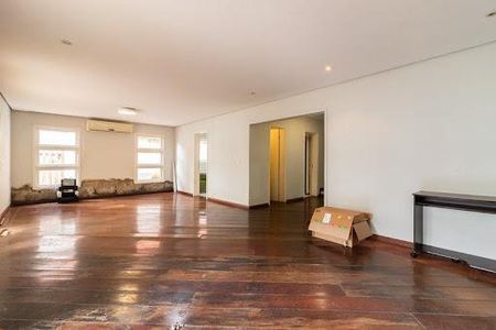 Casa à venda com 4 quartos, 400m² em Alphaville, Santana de Parnaíba