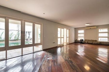 Casa à venda com 400m², 4 quartos e 4 vagas