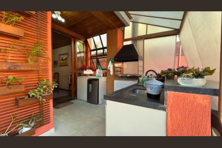 Casa à venda com 36m², 4 quartos e 4 vagas