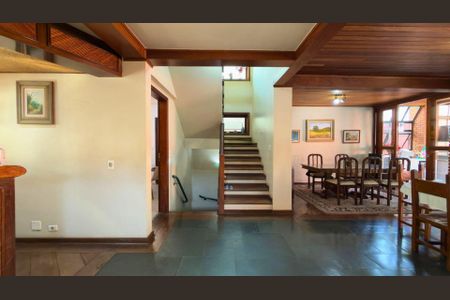 Casa à venda com 36m², 4 quartos e 4 vagas