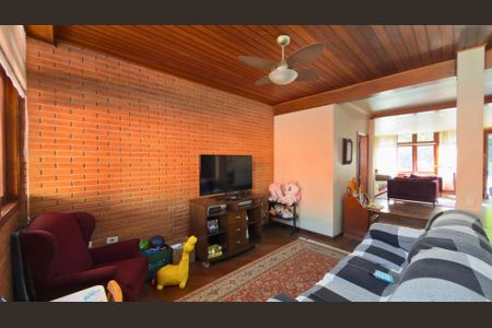 Casa à venda com 36m², 4 quartos e 4 vagas