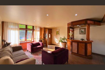 Casa à venda com 36m², 4 quartos e 4 vagas