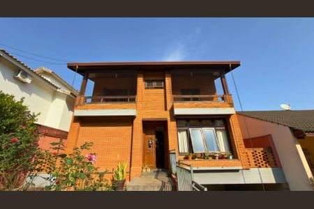 Casa à venda com 36m², 4 quartos e 4 vagas