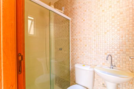 Apartamento à venda com 49m², 2 quartos e 1 vaga Apartamento à venda com 49m², 2 quartos e 1 vagaBanheiro da Suíte 2