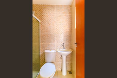 Apartamento à venda com 49m², 2 quartos e 1 vaga Apartamento à venda com 49m², 2 quartos e 1 vagaBanheiro da Suíte 2