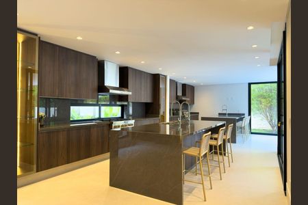 Casa à venda com 753m², 4 quartos e 6 vagas