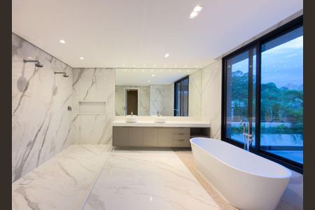 Casa à venda com 753m², 4 quartos e 6 vagas