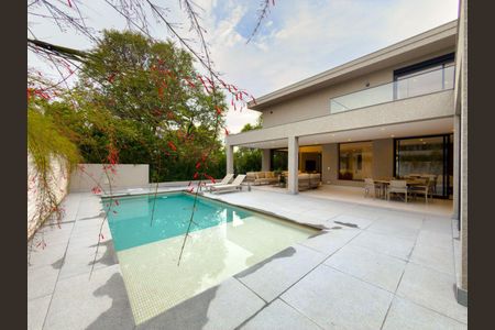 Casa à venda com 753m², 4 quartos e 6 vagas