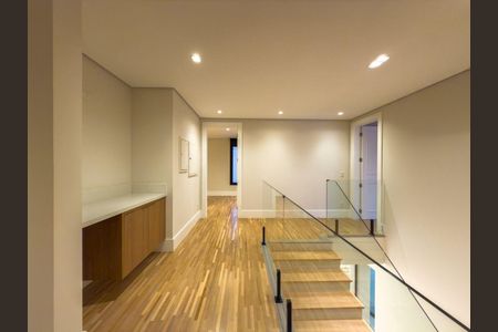 Casa à venda com 753m², 4 quartos e 6 vagas