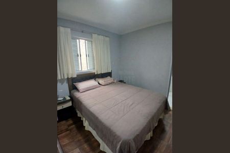 Casa à venda com 73m², 2 quartos e 3 vagas