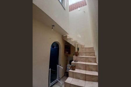 Casa à venda com 73m², 2 quartos e 3 vagas