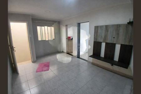 Casa à venda com 73m², 2 quartos e 3 vagas