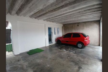 Casa à venda com 73m², 2 quartos e 3 vagas