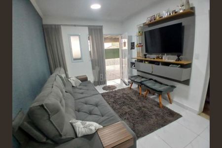 Casa à venda com 2 quartos, 73m² em Parque Colonial, São Paulo