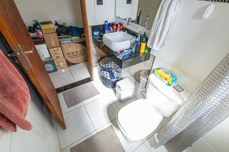 Casa à venda com 149m², 3 quartos e 3 vagas Casa à venda com 149m², 3 quartos e 3 vagasBanheiro ( Casa 02)