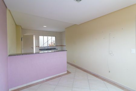 Sala de casa para alugar com 1 quarto, 55m² em Vila Santa Teresinha, São Paulo