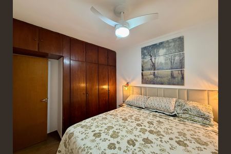 Apartamento à venda com 77m², 3 quartos e 1 vagaQuarto 2
