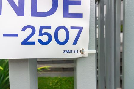Apartamento para alugar com 76m², 3 quartos e 2 vagas Apartamento para alugar com 76m², 3 quartos e 2 vagasCode
