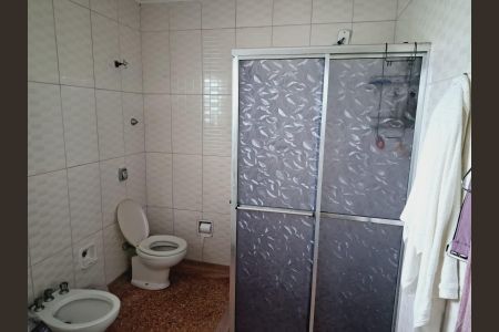 Casa à venda com 250m², 3 quartos e 1 vaga Casa à venda com 250m², 3 quartos e 1 vagaBanheiro
