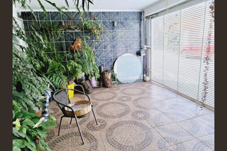 Casa à venda com 250m², 3 quartos e 1 vaga Casa à venda com 250m², 3 quartos e 1 vagaÁrea Externa