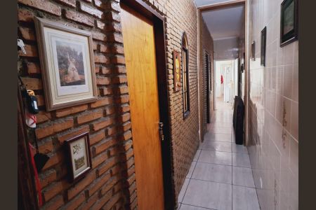 Casa à venda com 250m², 3 quartos e 1 vaga Casa à venda com 250m², 3 quartos e 1 vagaCorredor