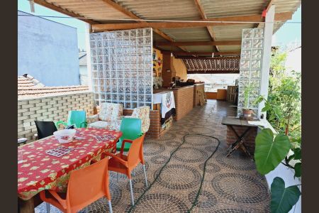 Casa à venda com 250m², 3 quartos e 1 vaga Casa à venda com 250m², 3 quartos e 1 vagaÁrea Gourmet