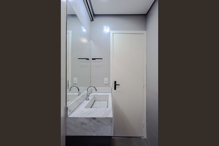 Banheiro de kitnet/studio para alugar com 1 quarto, 26m² em Vila Mariana, São Paulo