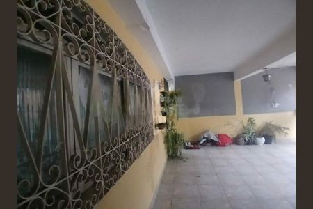 Casa à venda com 195m², 3 quartos e 2 vagas