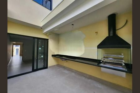 Casa à venda com 110m², 3 quartos e 2 vagas