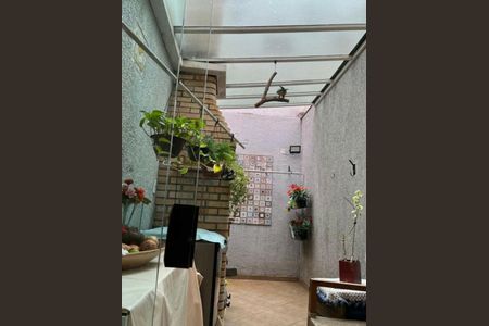 Casa à venda com 140m², 3 quartos e 2 vagas