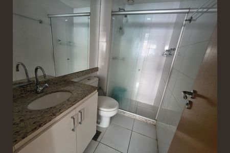 Apartamento à venda com 77m², 2 quartos e 1 vaga