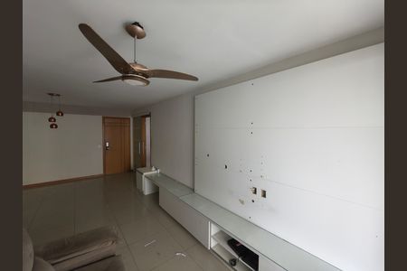 Apartamento à venda com 77m², 2 quartos e 1 vaga
