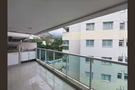 Apartamento à venda com 77m², 2 quartos e 1 vaga